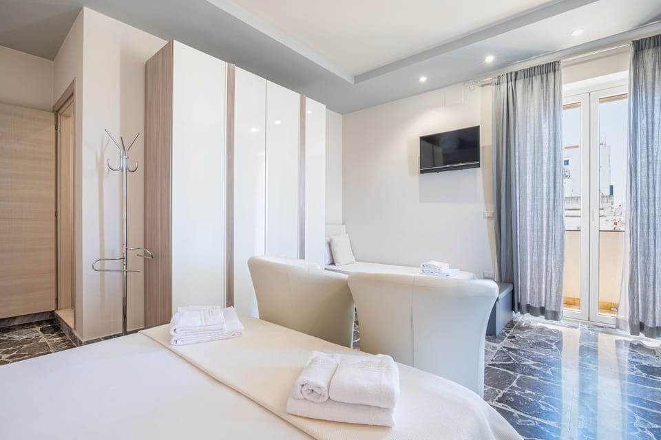 Luxury Quadruple Room | Egyptian cotton sheets, premium bedding, memory foam beds, minibar