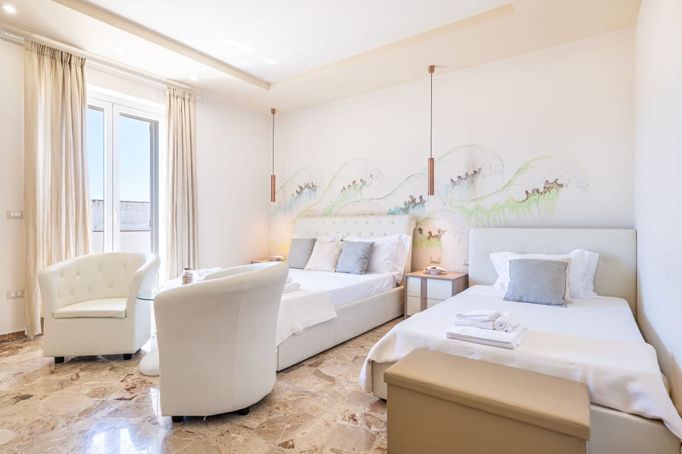 Luxury Studio Suite | Egyptian cotton sheets, premium bedding, memory foam beds, minibar