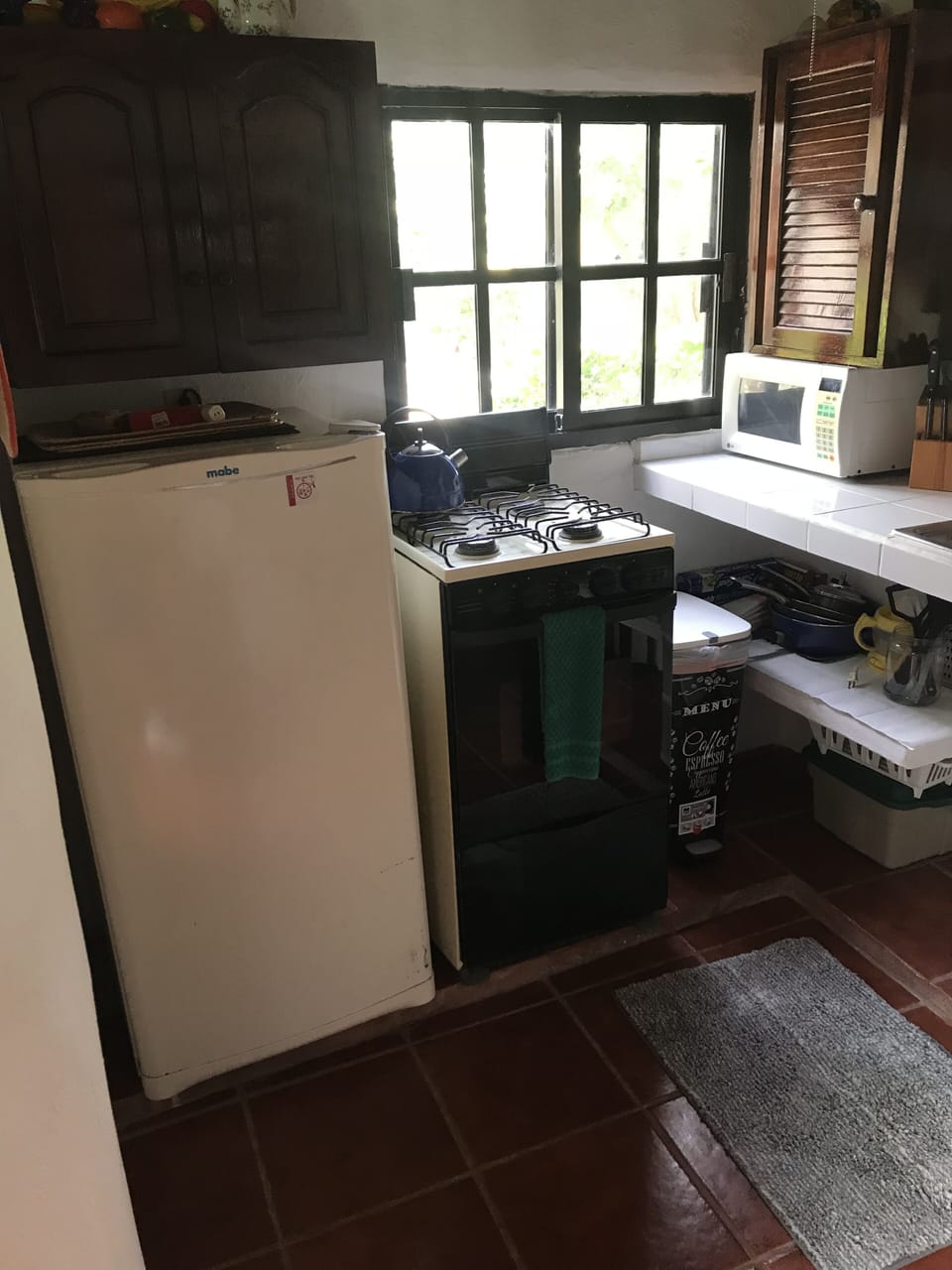 Kitchen Area 1