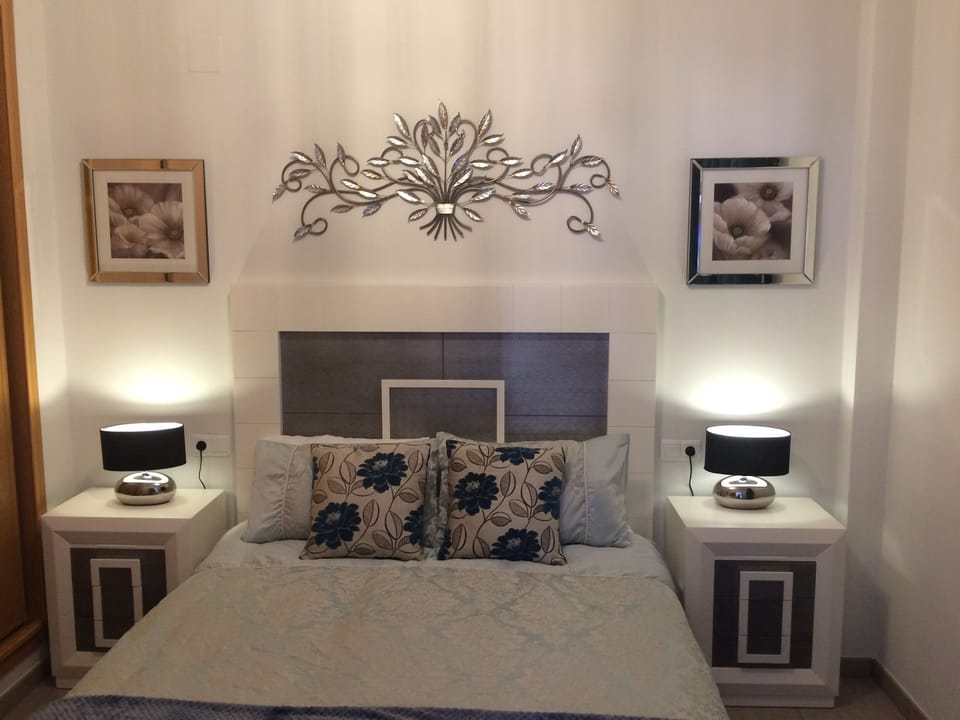 1st floor landing - Advertised on VRBO only