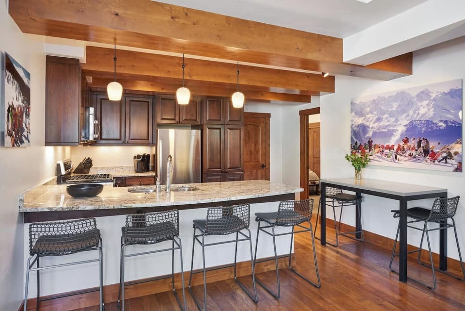 Breakfast Bar