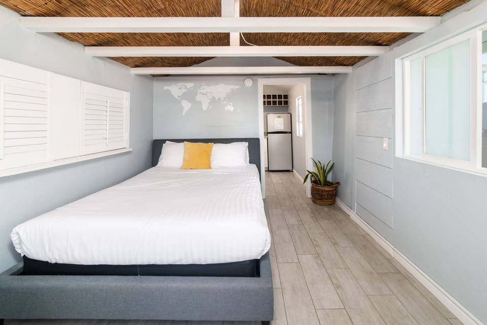 'Tiny house' guest studio