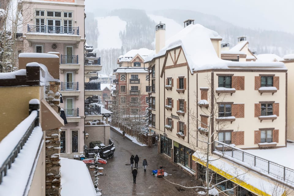 Steps to the Slopes, Shops and Dining