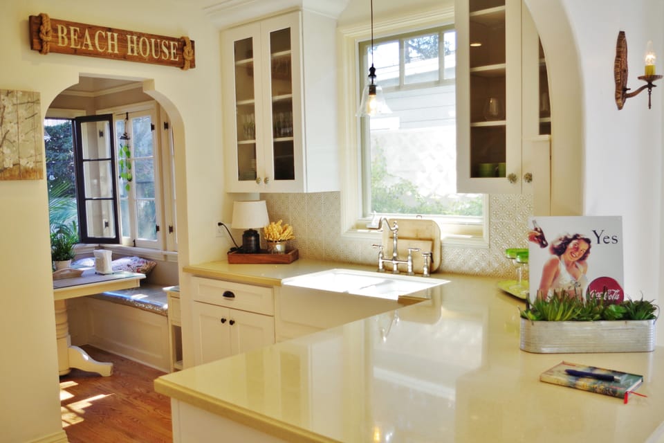 Open flow kitchen.