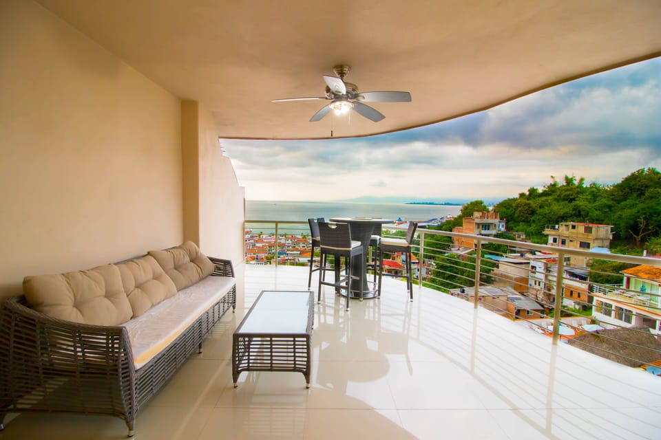 Rich Coast 7, Balcony. (MyPvRentals) 