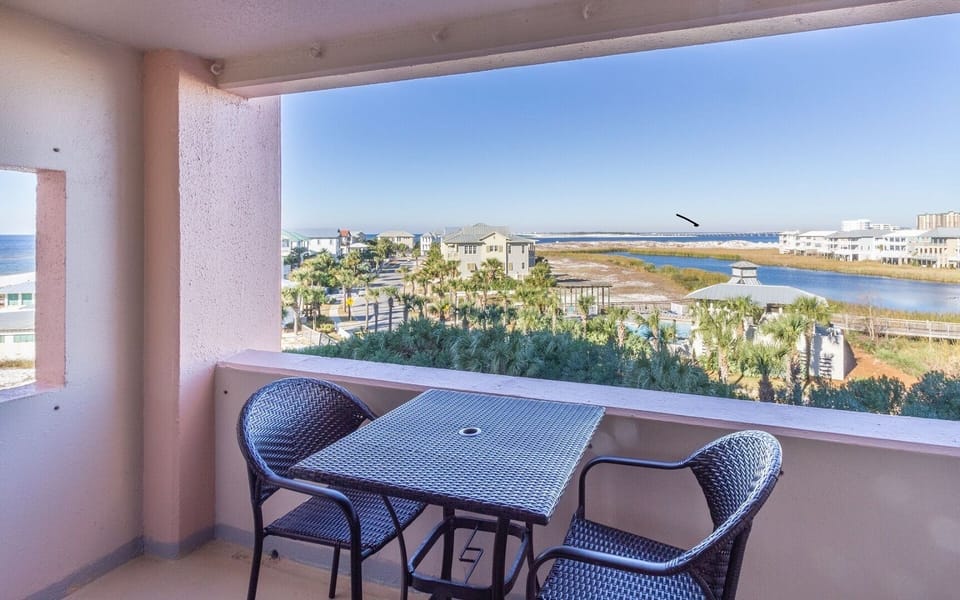 Morning coffee, evening wine or just hanging out - the balcony view. 