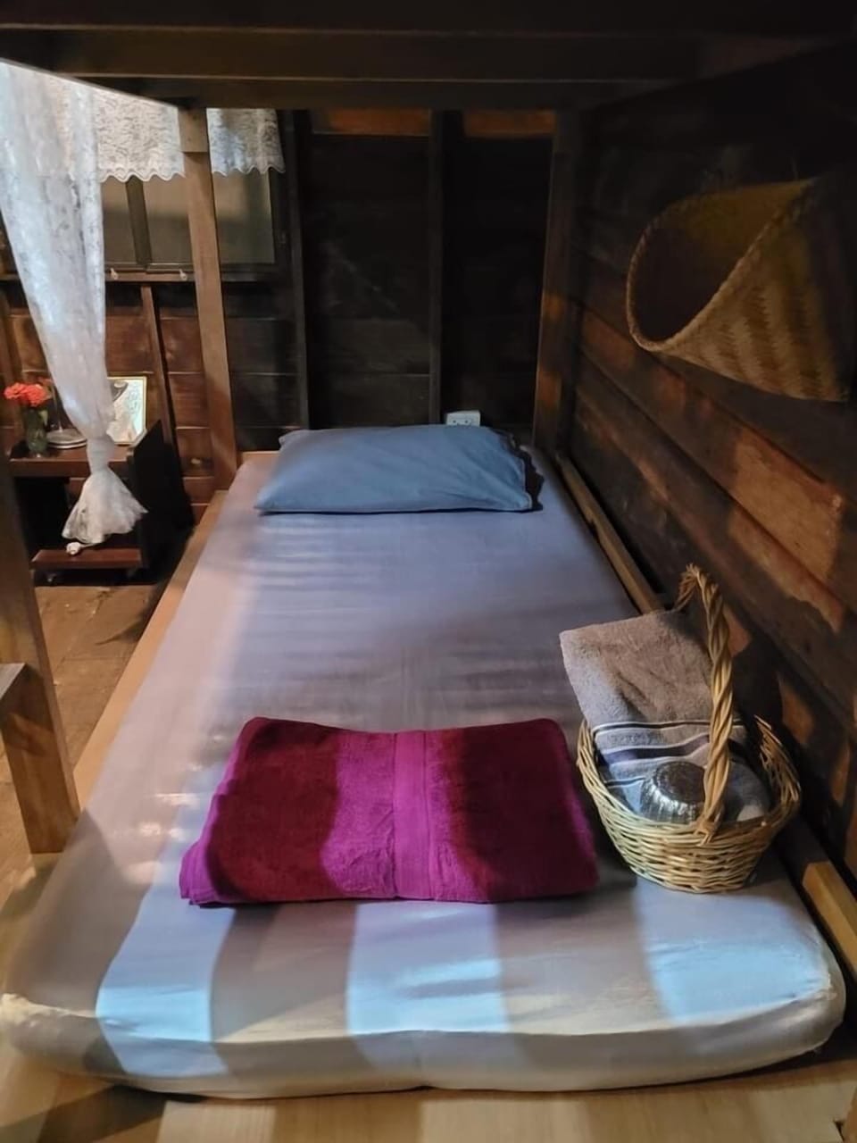 6-Bed Mixed Dormitory | Living area
