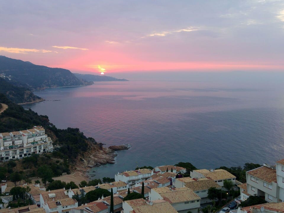 Sky, Sea, Coast, Sunset, Horizon, Morning, Promontory, Coastal And Oceanic Landforms, Cloud, Sunrise