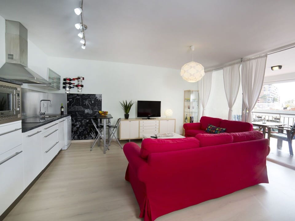 Room, Furniture, Interior Design, Property, Floor, Building, Red, Living Room, Ceiling, Bedroom