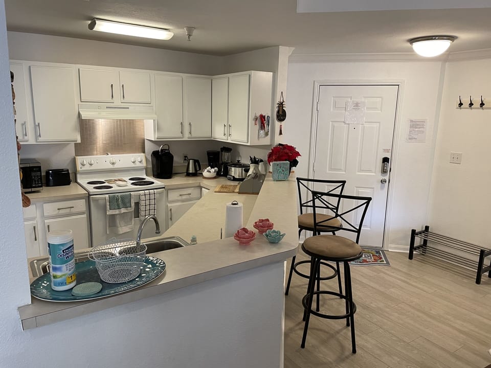 Fully equipped kitchen