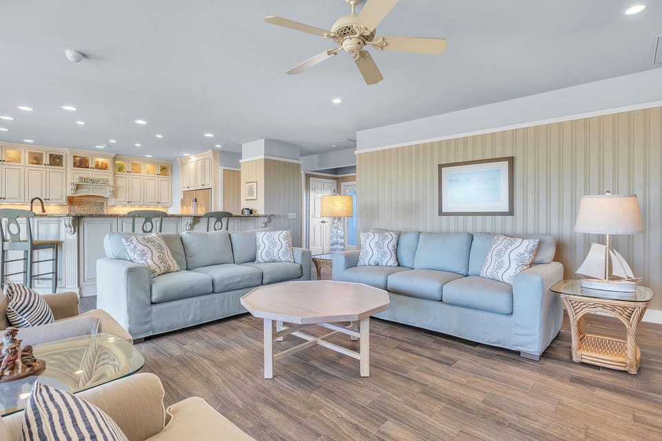 Living Area - 1st Level