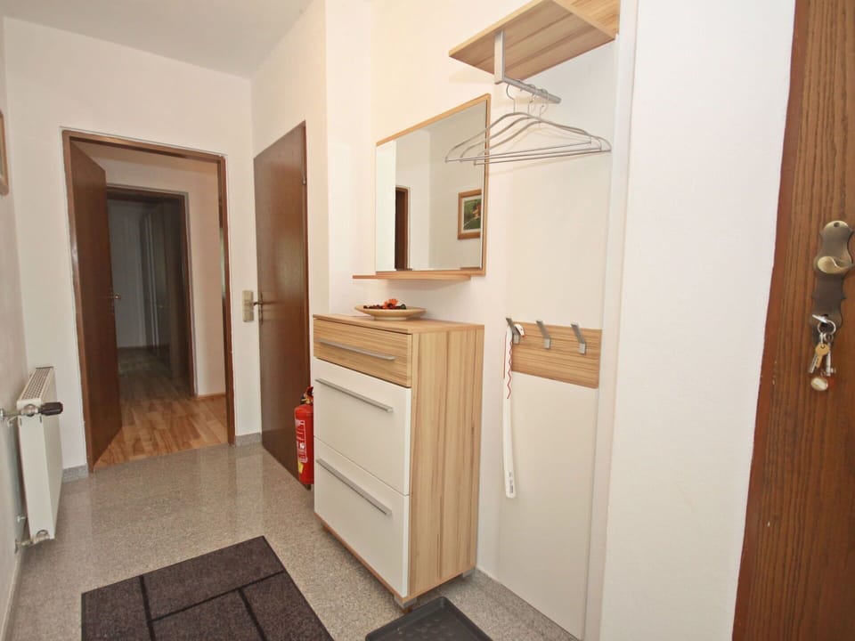 Property, Room, Furniture, Building, Interior Design, House, Floor, Real Estate, Architecture, Hall
