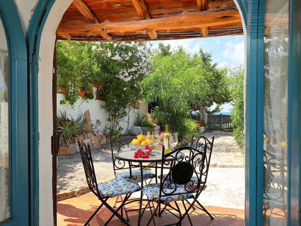 Property, Building, Patio, Room, Real Estate, Shade, Backyard, Furniture, Yard, House