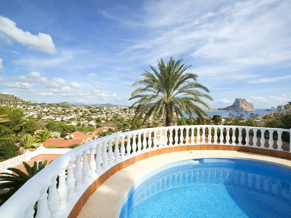 Cloud, Sky, Water, Swimming Pool, Seaside Resort, Azure, Tree, Outdoor Furniture, Body Of Water, Architecture