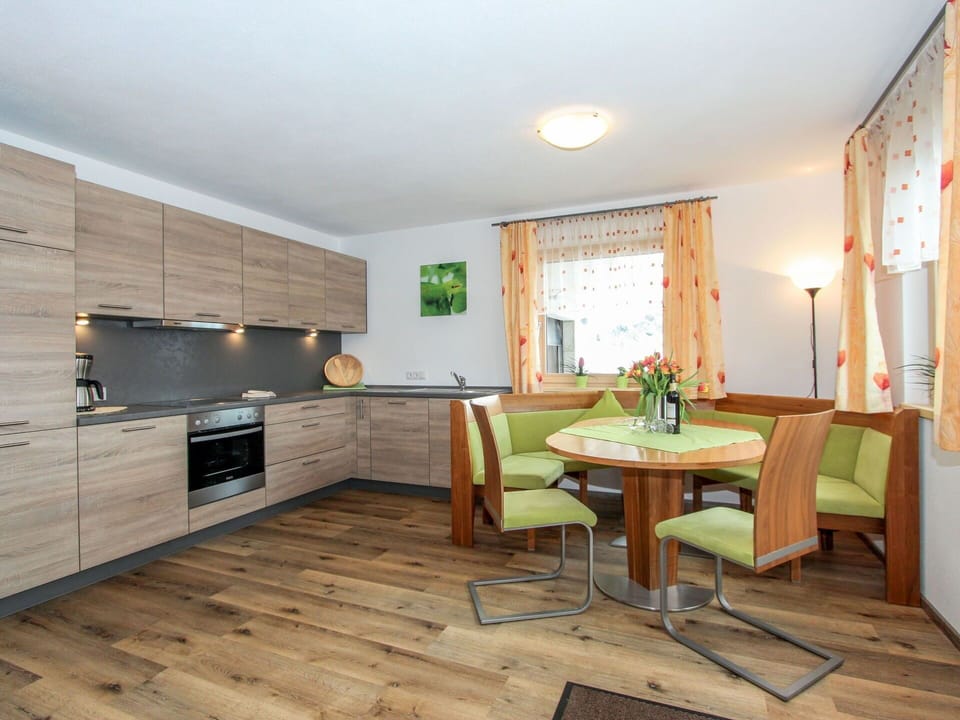 Room, Furniture, Property, Interior Design, Building, Cabinetry, Kitchen, Floor, House, Countertop