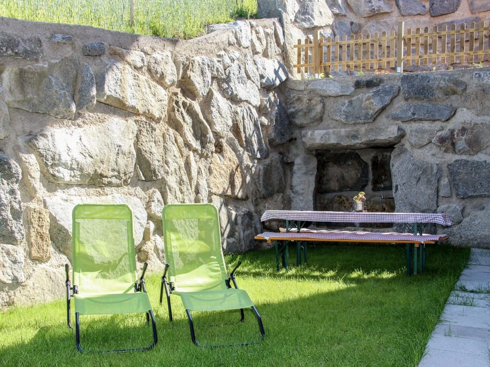 Green, Wall, Furniture, Stone Wall, Grass, Rock, Table, Tree, Ruins, Room