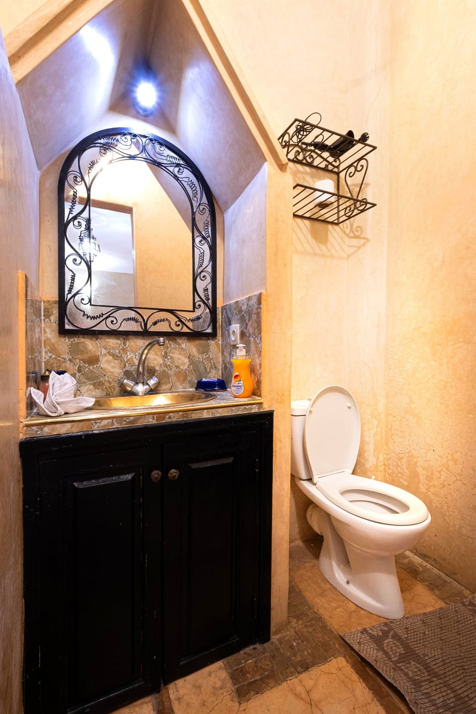 Shower, free toiletries, hair dryer, slippers