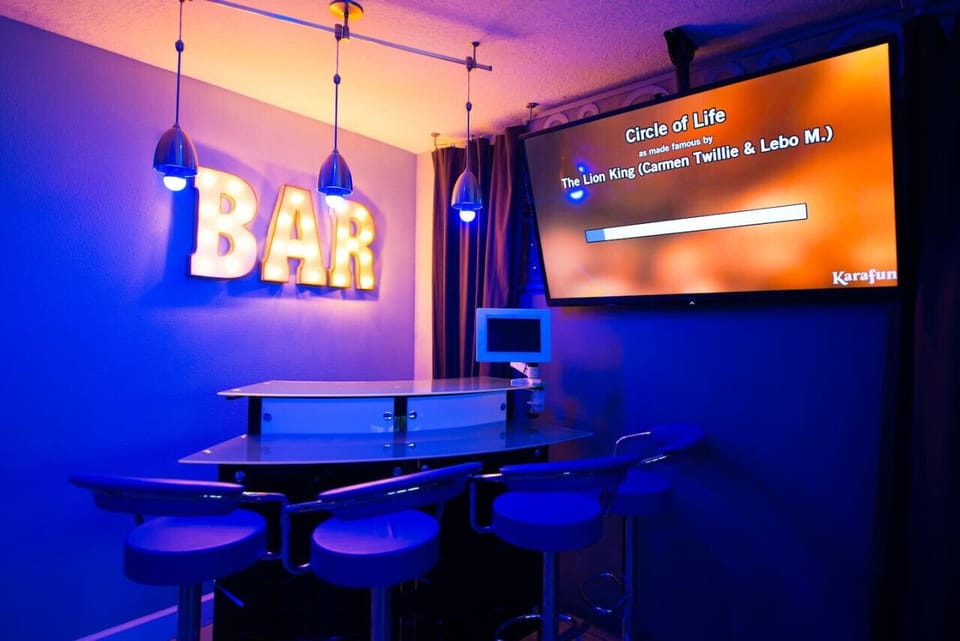 Games Room Bar with Karaoke