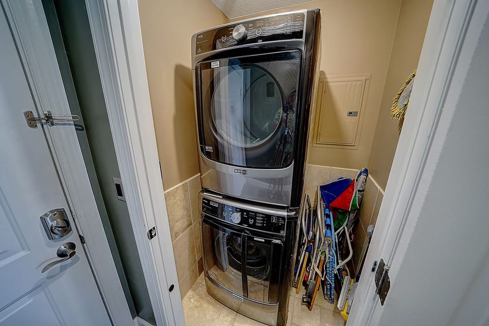 New Washer & Dryer in Closet