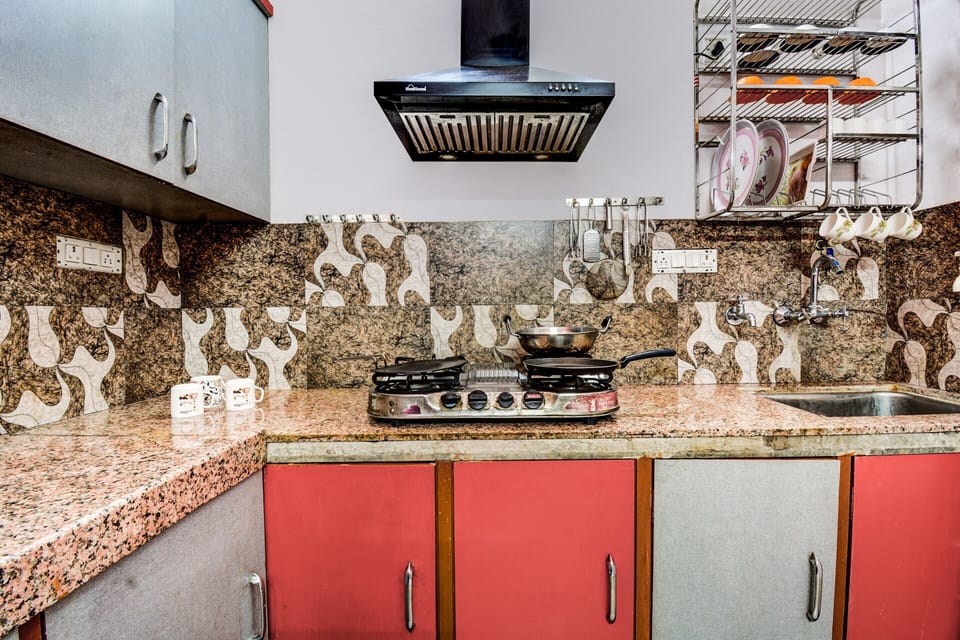 Coffee/tea maker, electric kettle
