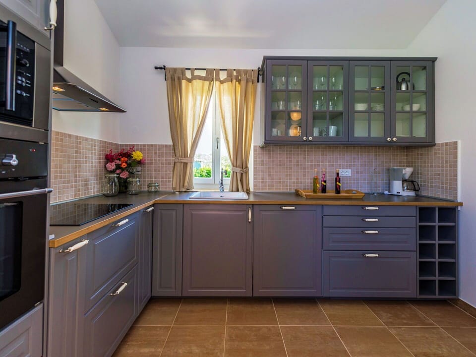 Kitchen, Cabinetry, Furniture, Countertop, Interior Design, Kitchen Appliance, Flooring, Wood, Major Appliance, Home
