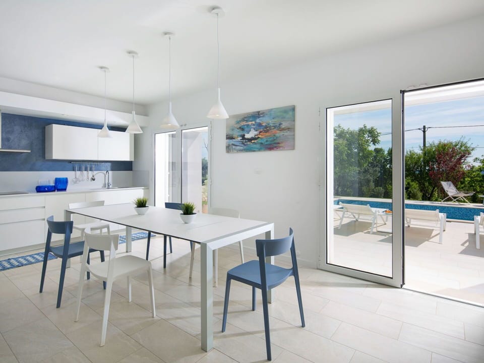 Room, Property, Building, Furniture, Interior Design, House, Table, Dining Room, Floor, Real Estate