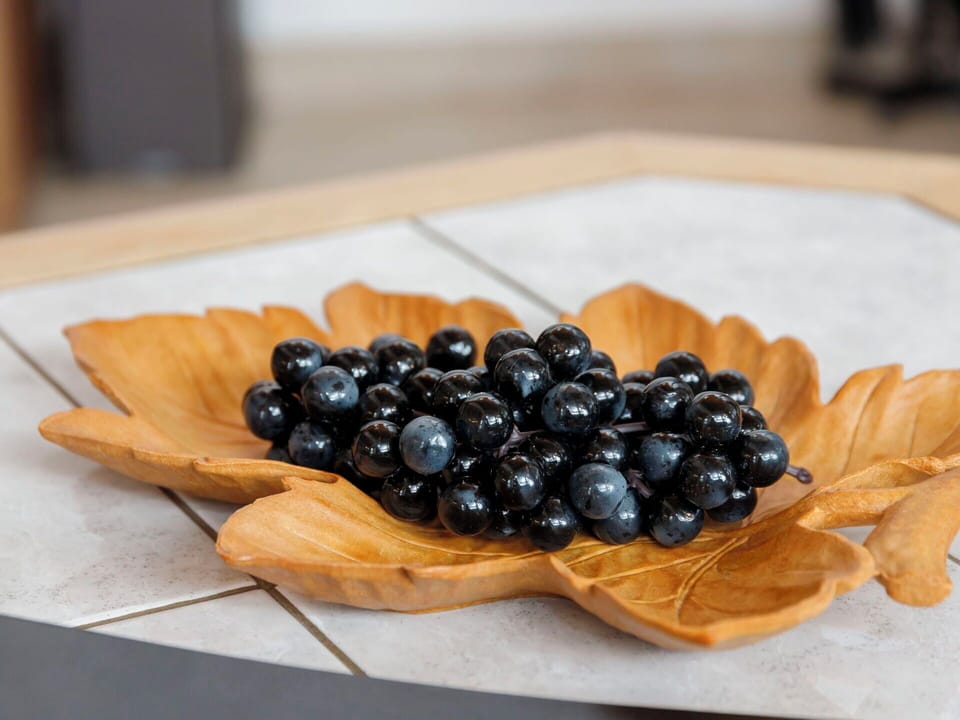 Fruit, Produce, Food, Tableware, Ingredient, Natural Foods
