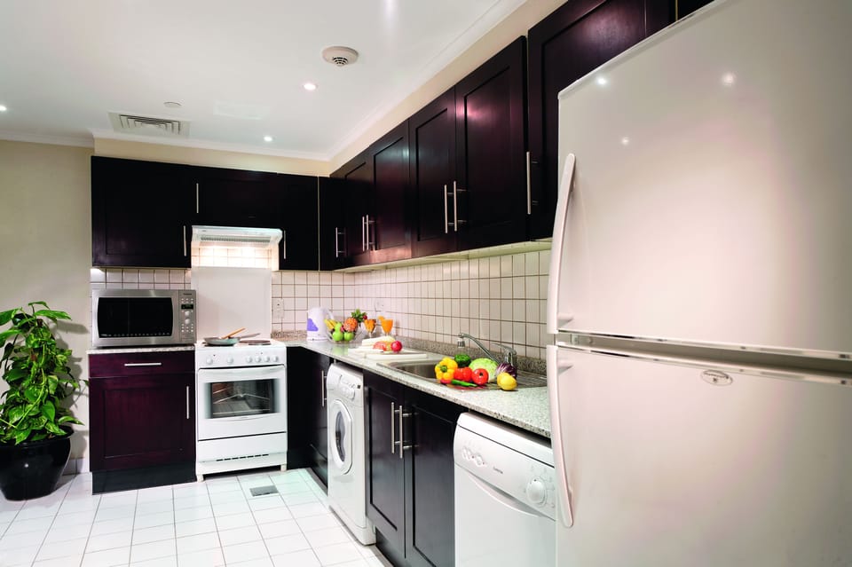 Coffee/tea maker, electric kettle, eco-friendly cleaning products