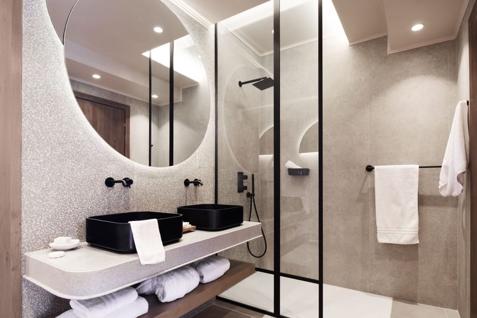Shower, free toiletries, hair dryer, bathrobes