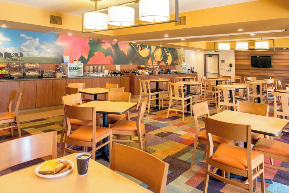 Free daily self-serve breakfast