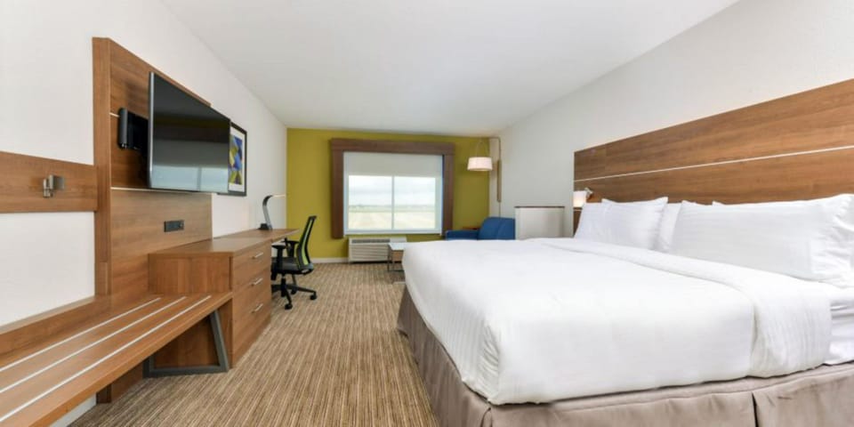 Standard Room, 2 Queen Beds, Accessible (Mobility Tub) | In-room safe, desk, blackout drapes, iron/ironing board