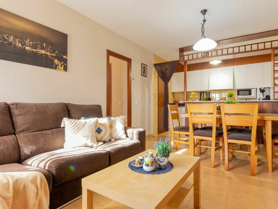 Table, Furniture, Property, Couch, Picture Frame, Wood, Comfort, Living Room, Interior Design, Lighting