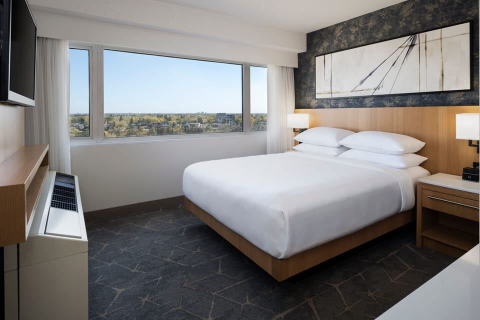 Suite, 1 Bedroom | Premium bedding, down comforters, pillowtop beds, in-room safe