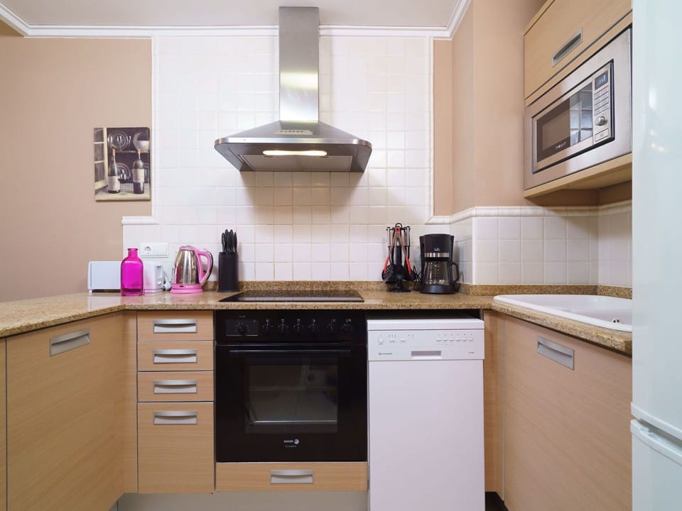 Room, Property, Cabinetry, Kitchen, Furniture, Countertop, Kitchen Stove, Interior Design, Building, House