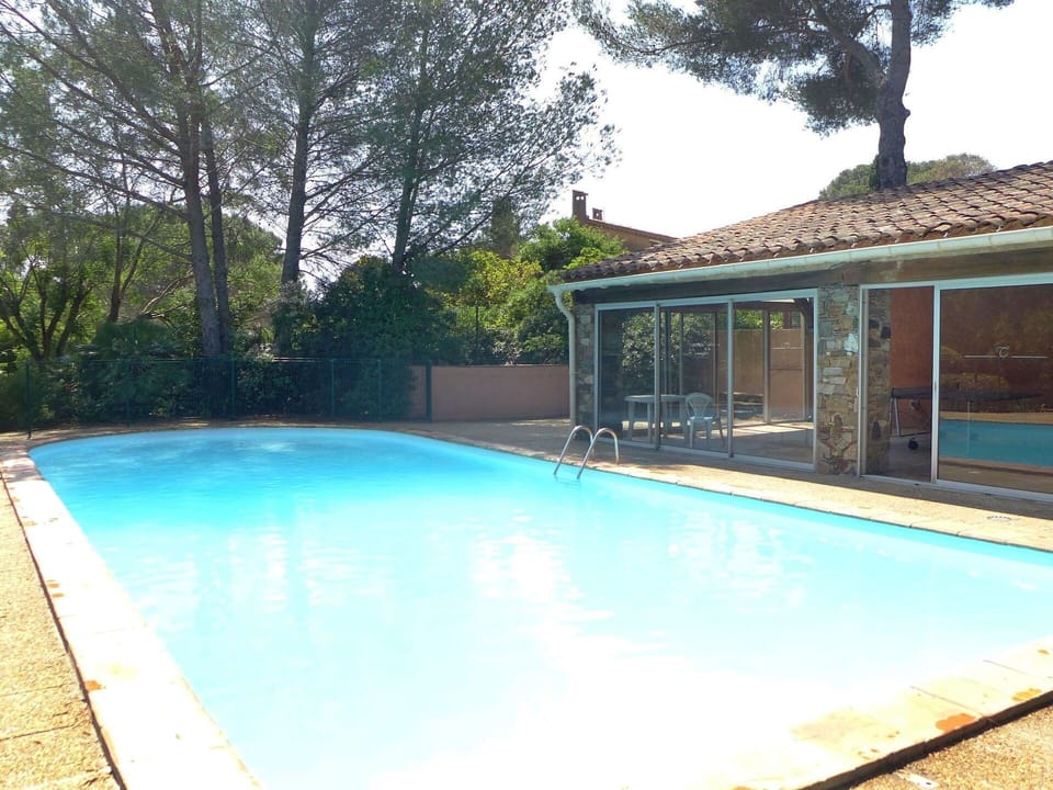 Swimming Pool, Property, House, Home, Real Estate, Leisure, Building, Backyard, Villa, Room