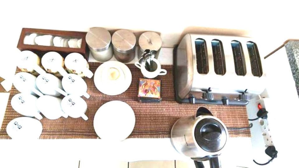 Daily cooked-to-order breakfast for a fee