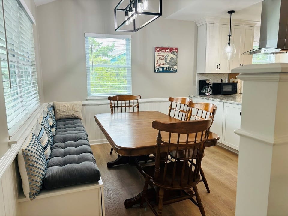 House, 3 Bedrooms | Dining