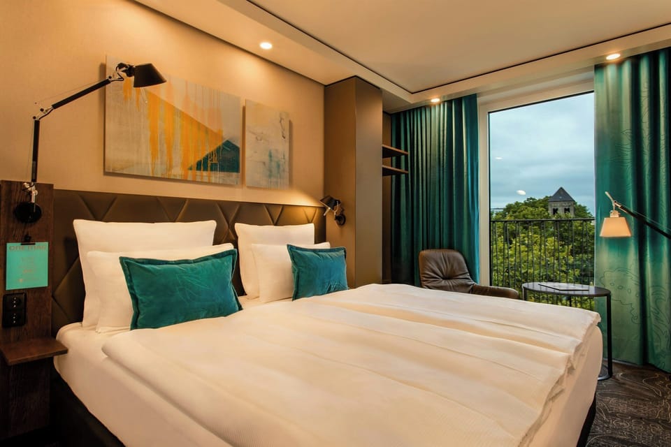 In-room safe, desk, soundproofing, free WiFi