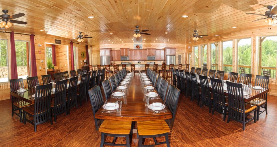 Cabin, Multiple Bedrooms | Meeting facility