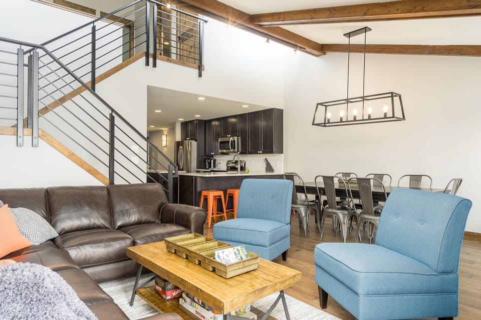 Townhome, 3 Bedrooms | Living area | Flat-screen TV
