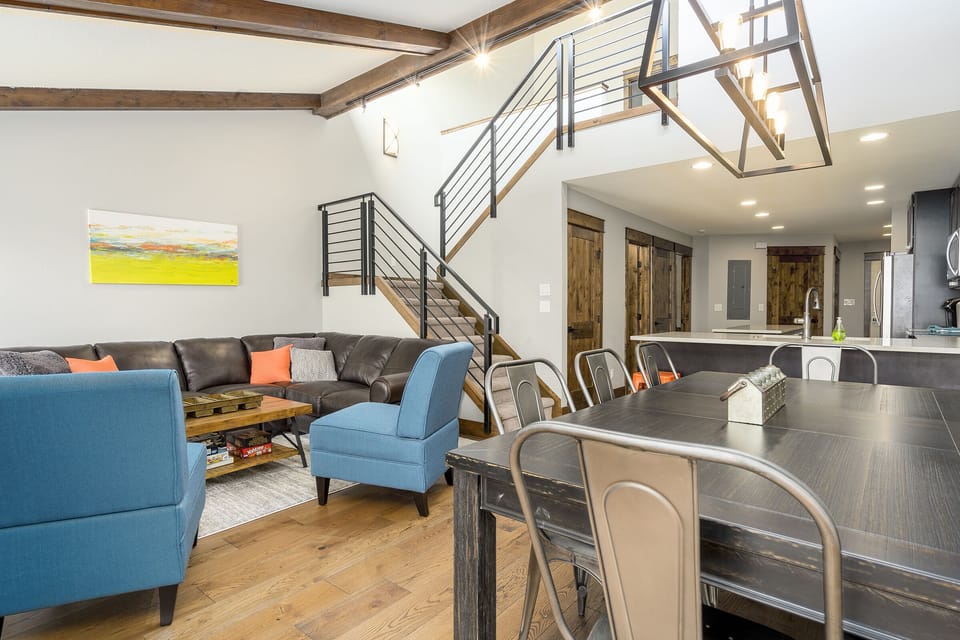 Townhome, 3 Bedrooms | Living area | Flat-screen TV