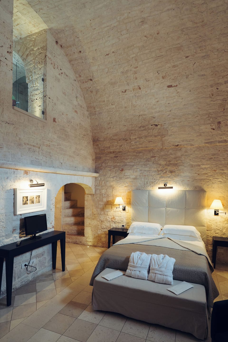Suite | 1 bedroom, premium bedding, down comforters, minibar (free items)