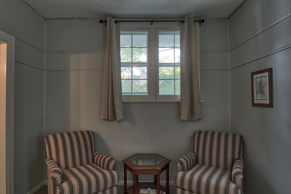 Premium Single Room | Individually decorated, individually furnished, blackout drapes