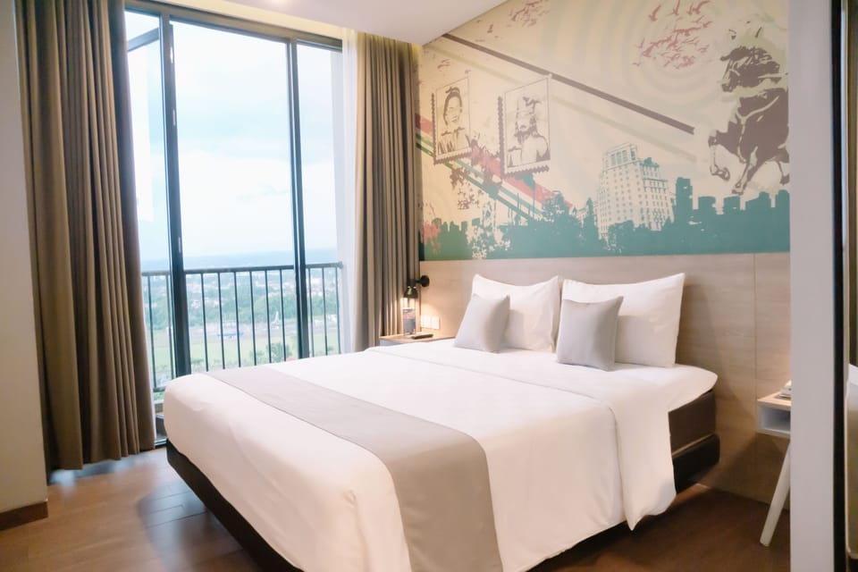 Deluxe Room, Balcony | In-room safe, desk, iron/ironing board, free WiFi