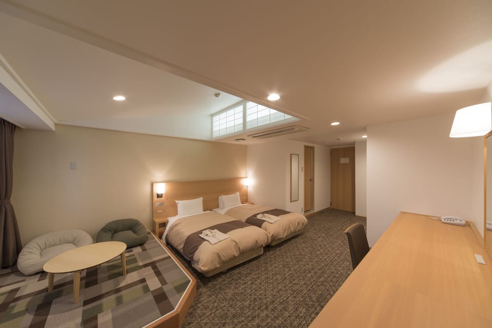 Universal Family Room, Non Smoking  | Desk, laptop workspace, blackout drapes, iron/ironing board