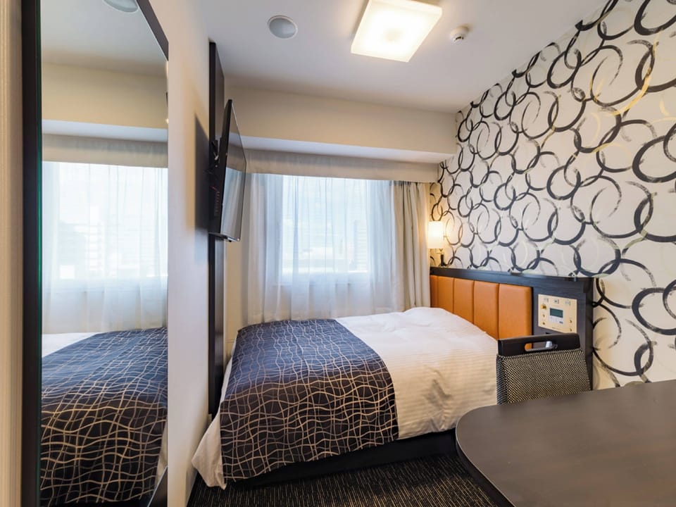 Double Room, Non Smoking | Down comforters, desk, soundproofing, free WiFi