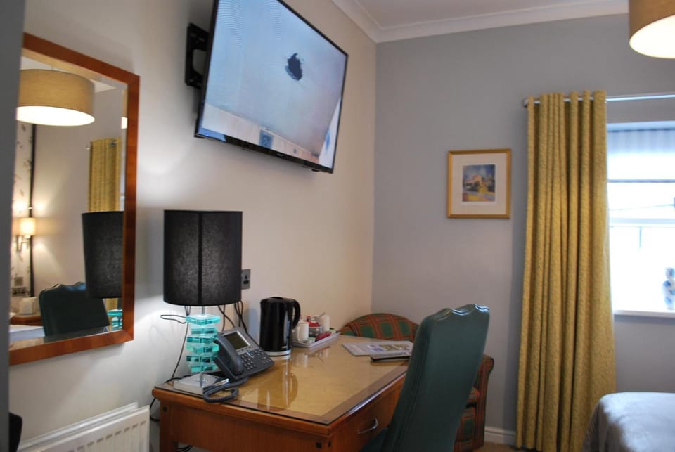 Desk, iron/ironing board, free WiFi, bed sheets