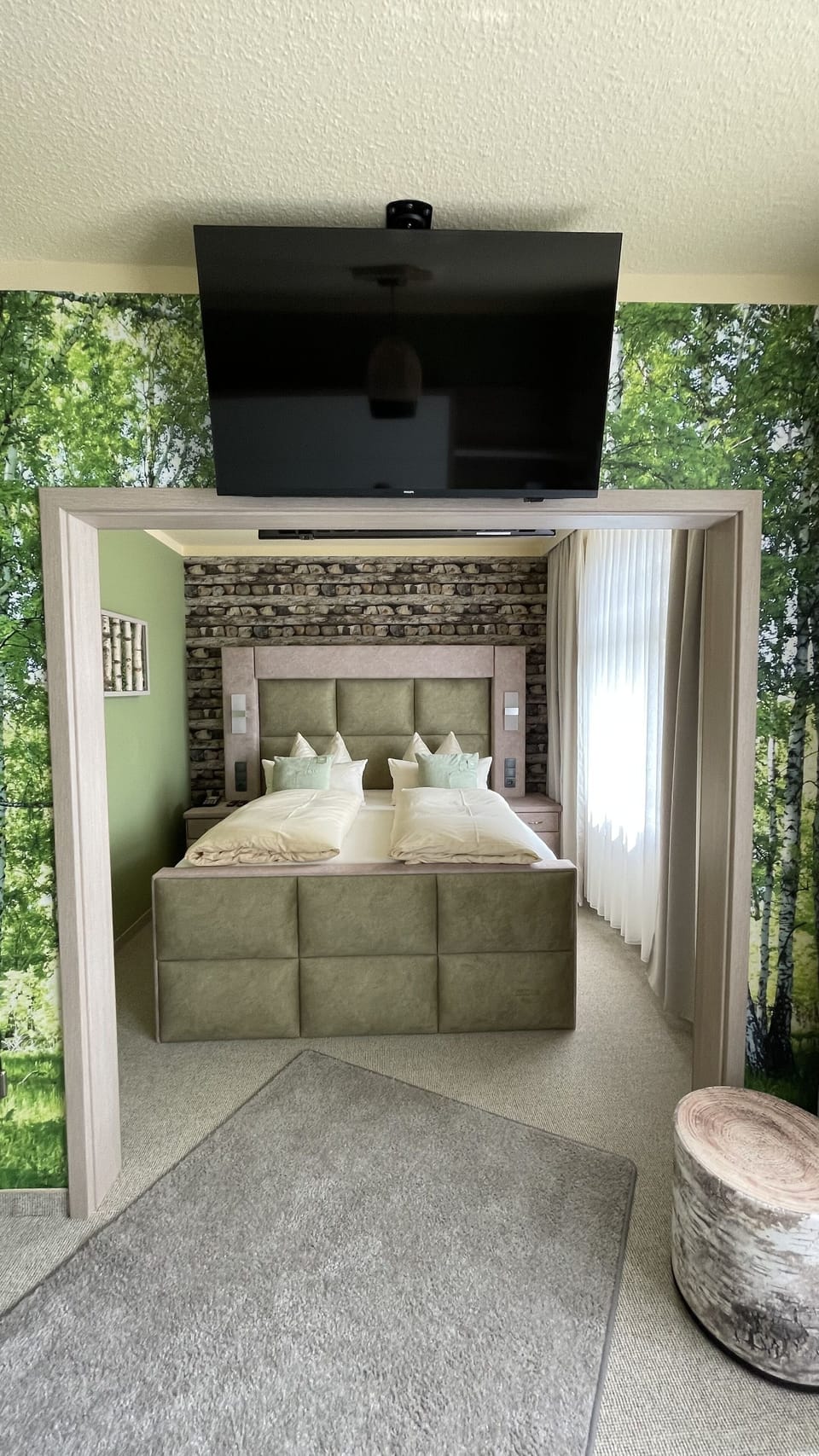 Junior Suite | Hypo-allergenic bedding available, down comforters, minibar