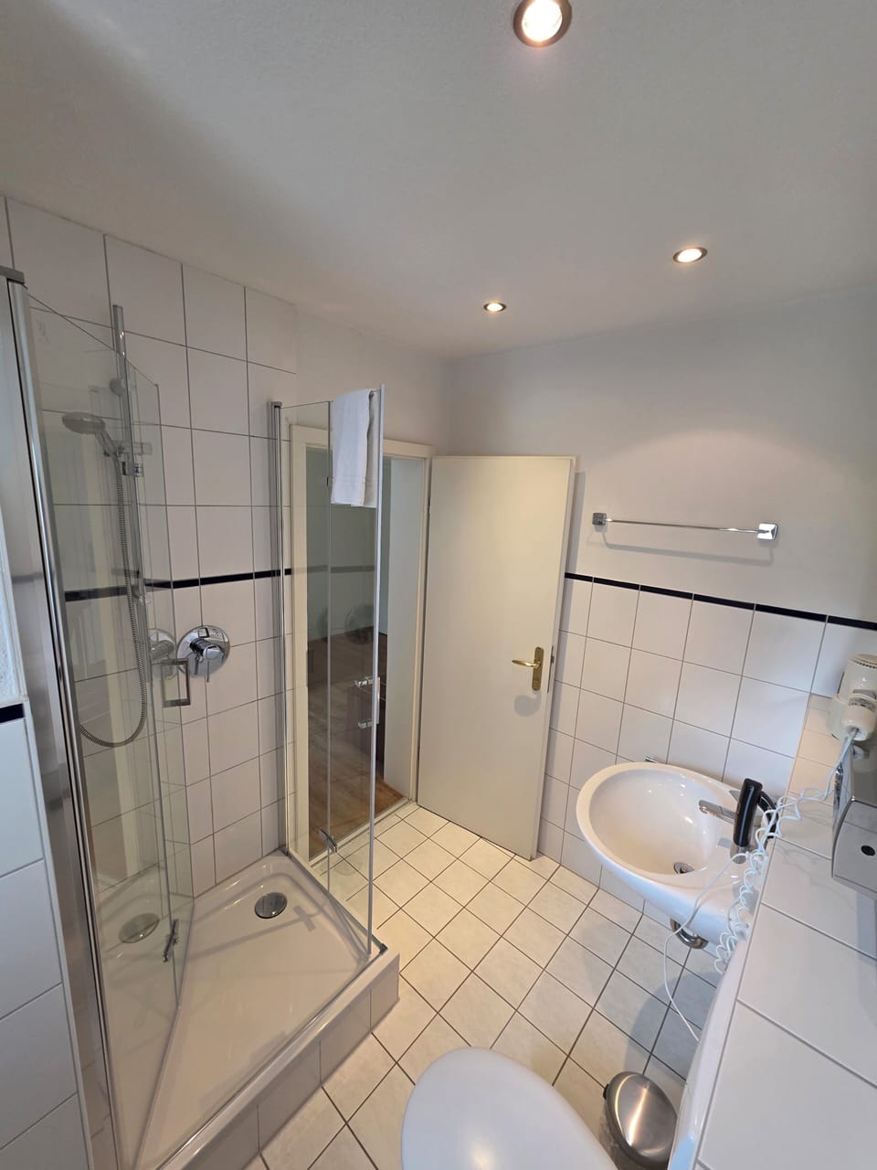 In-room safe, desk, rollaway beds (surcharge), WiFi (free)