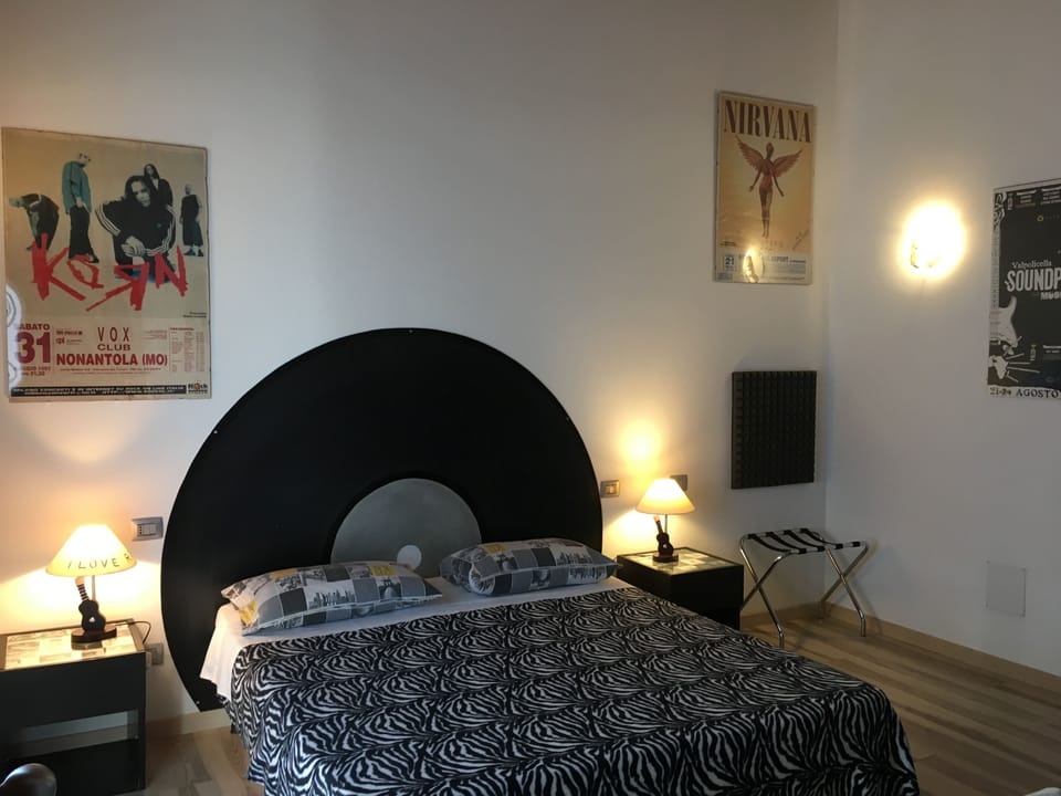 Double or Twin Room (Music) | Minibar, in-room safe, desk, WiFi (free)